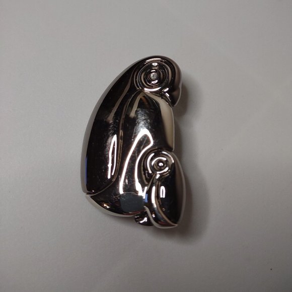 Dark Silver Tone Metal Penguin Brooch - Picture 1 of 11